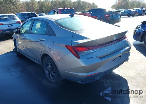 2021 Hyundai Elantra Sel z USA, uszkodzony, nr VIN KMHLS4AG5MU193783